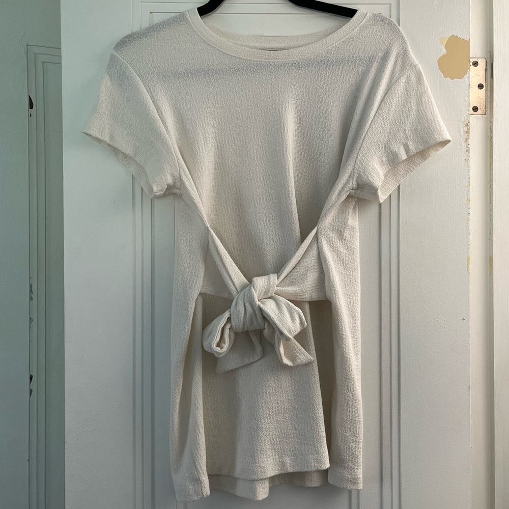 A Pea in the Pod textured tie front shirt
